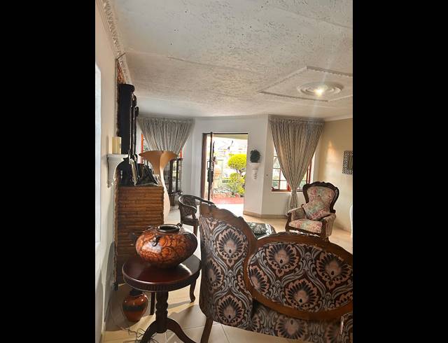 3 BEDROOM HOUSE FOR SALE IN EERSTERUST